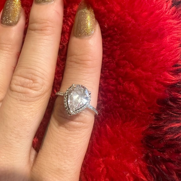 Pandora Large radiant teardrop ring - Picture 6 of 6